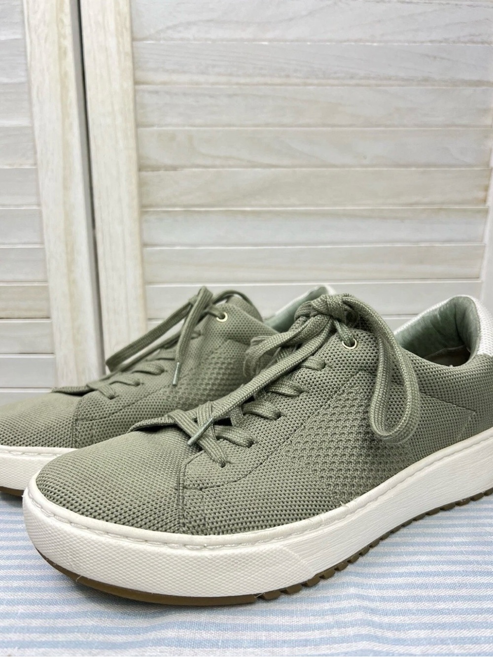 Sofft Women's Wayln Sneaker Knit Low-Top Sage Green Size 10 Box - Picture 3 of 15